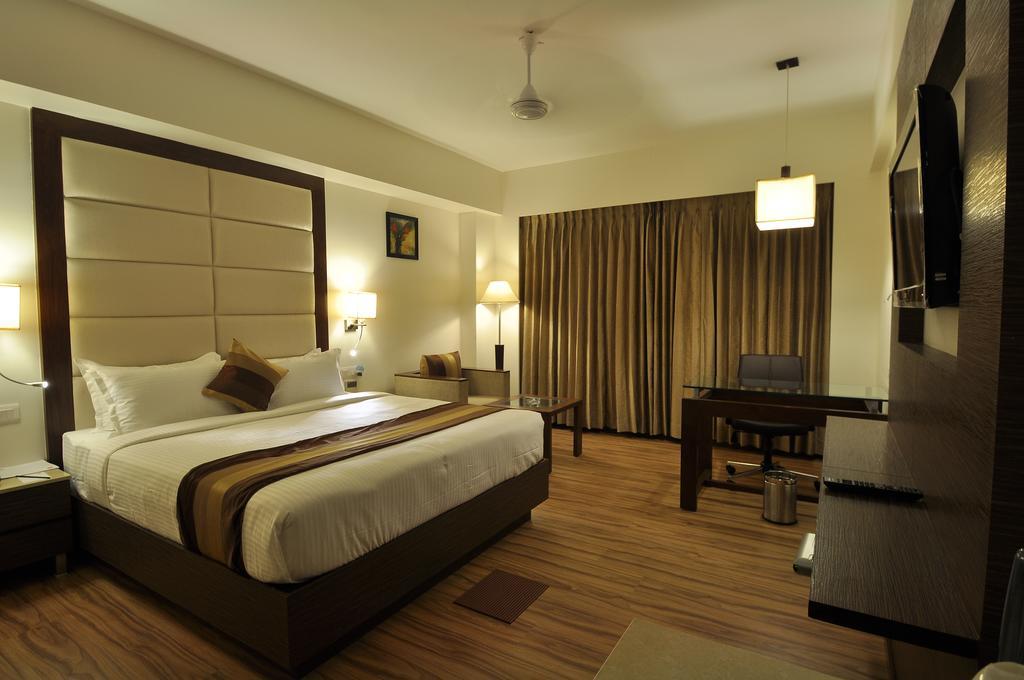 Le Grande Residency -Unmarried Couples Are Not Allowed Ahmedabad Exterior foto