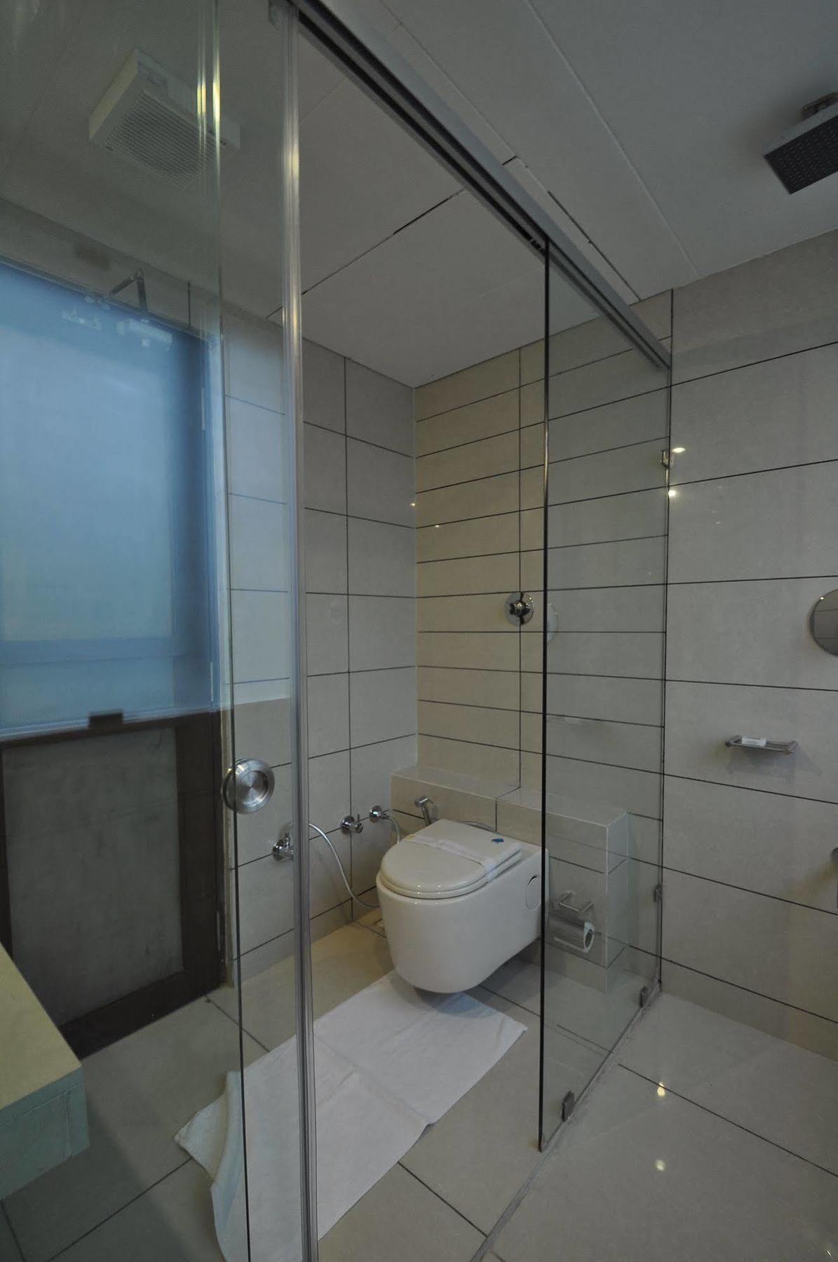 Le Grande Residency -Unmarried Couples Are Not Allowed Ahmedabad Exterior foto